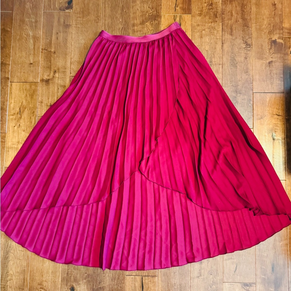 Elegant Pink Pleated Skirt